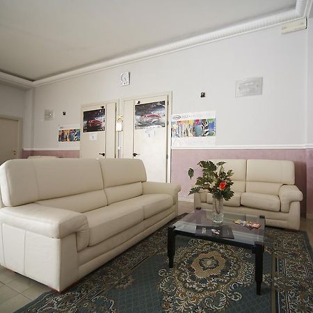 Hotel Telstar Rimini Bilik gambar