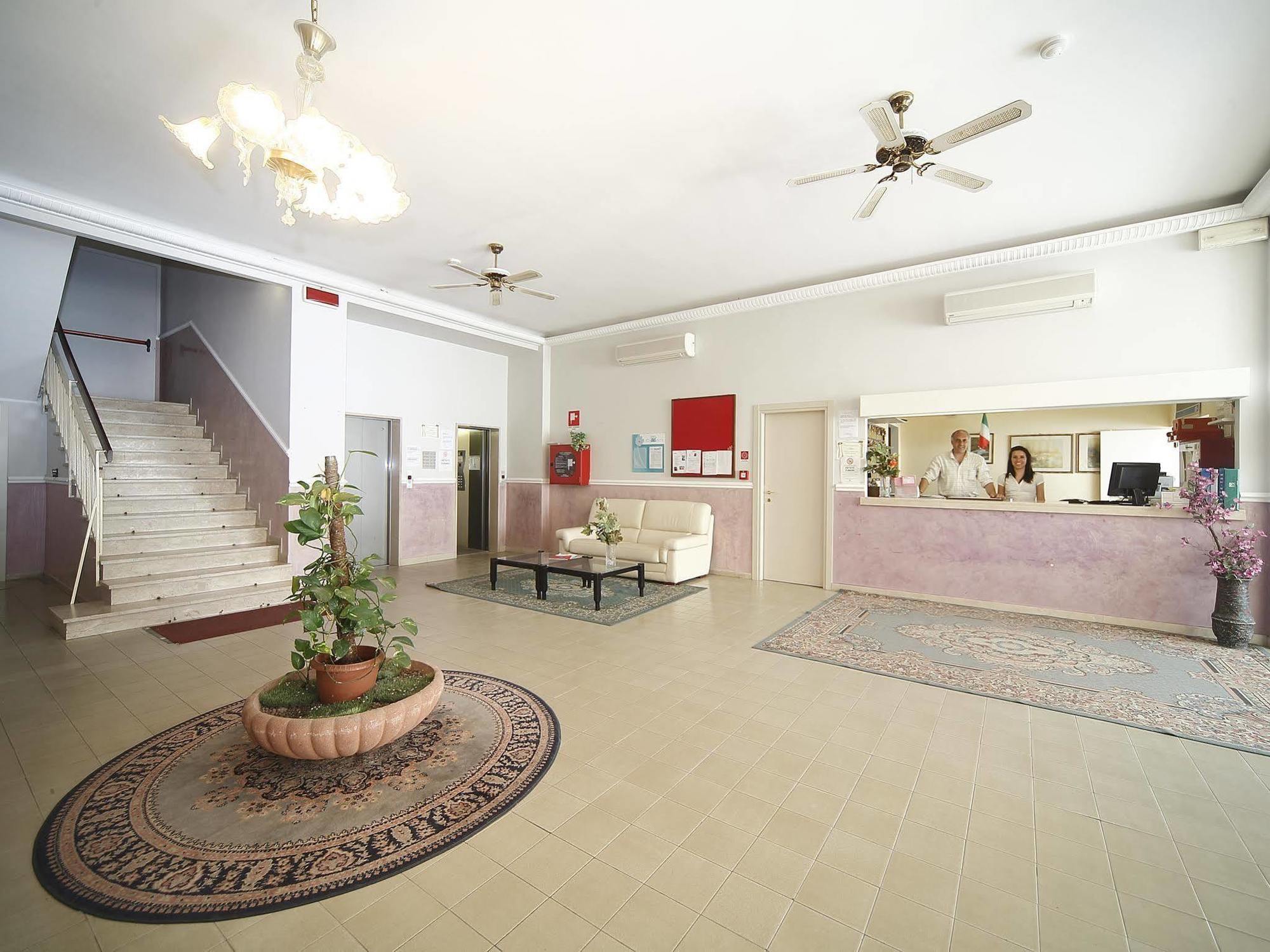 Hotel Telstar Rimini Luaran gambar